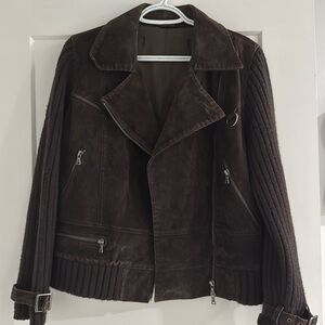 Brown suede jacket with ribbed sleeves